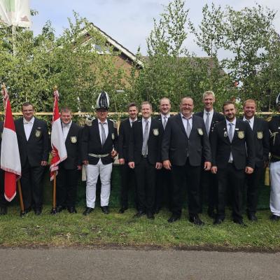 Vorstand und Fahnenschläger
